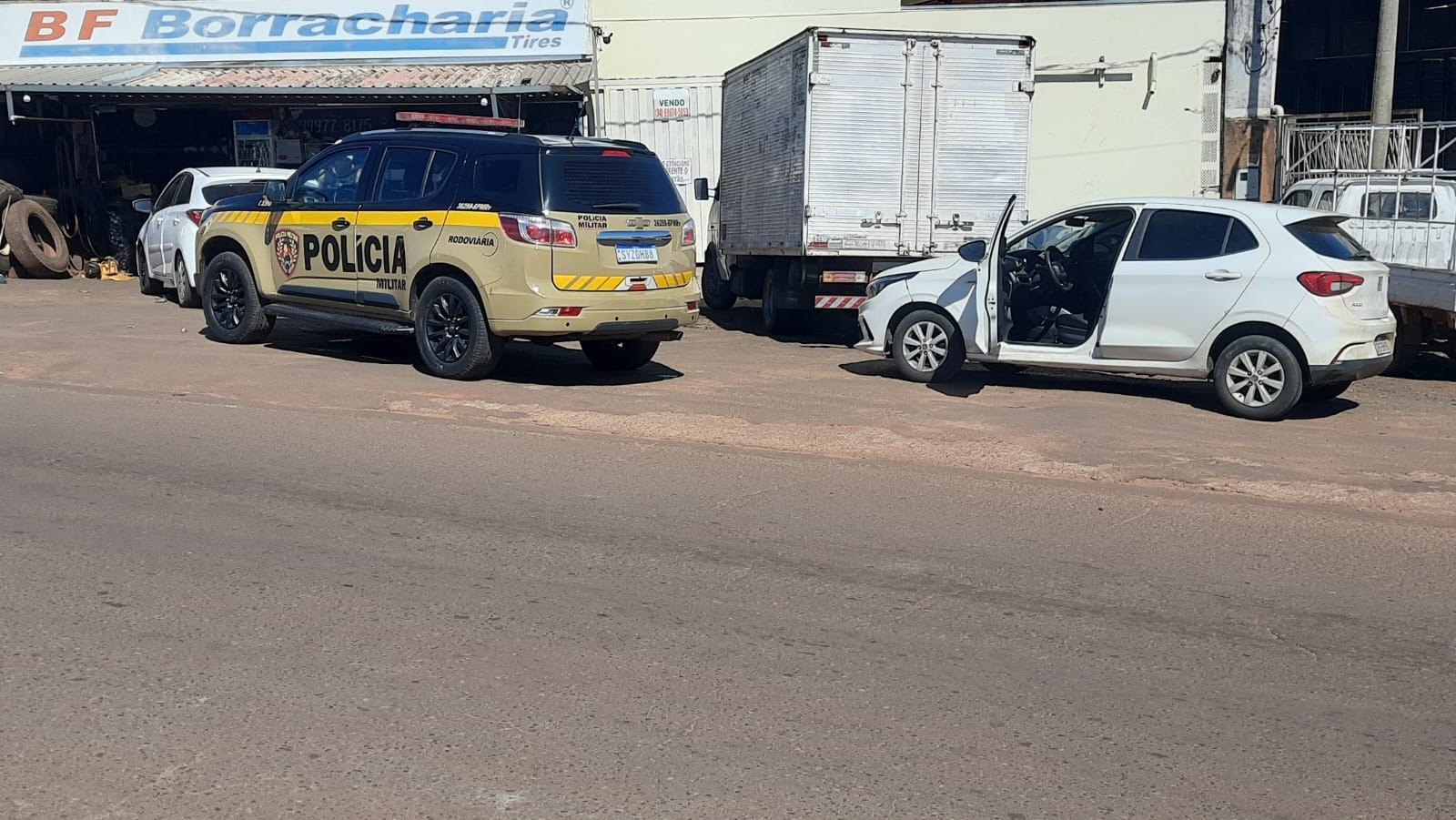 Foto 4 - Policiais apreendem 242 kg de maconha em Iturama e prendem seis em flagrante